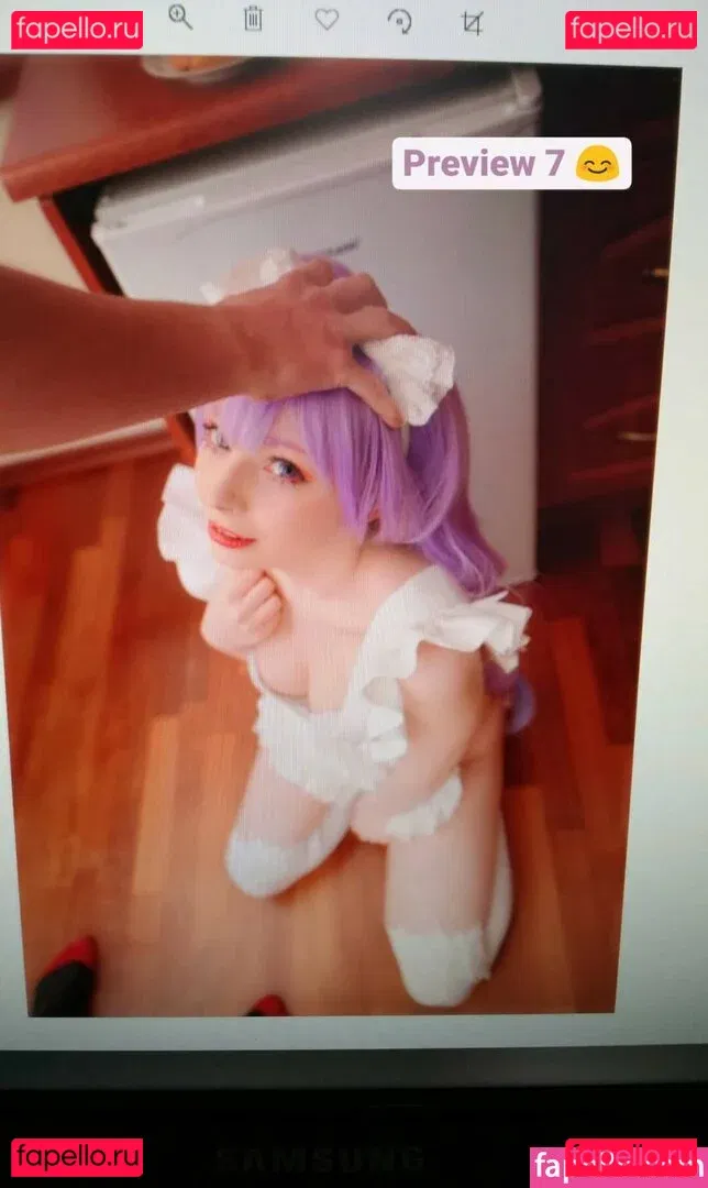 Akariia Cosplay Onlyfans Photo Gallery 