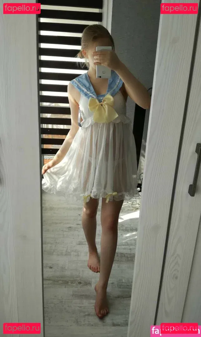 Akariia Cosplay Onlyfans Photo Gallery 