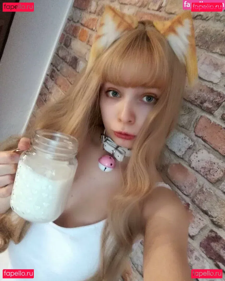 Akariia Cosplay Onlyfans Photo Gallery 