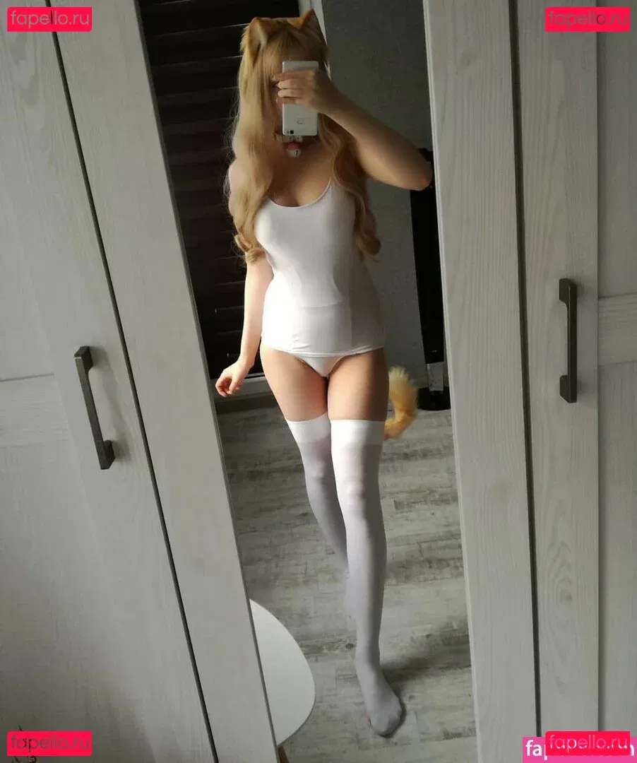 Akariia Cosplay Onlyfans Photo Gallery 