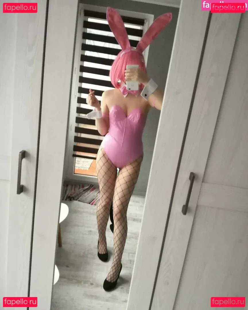 Akariia Cosplay Onlyfans Photo Gallery 