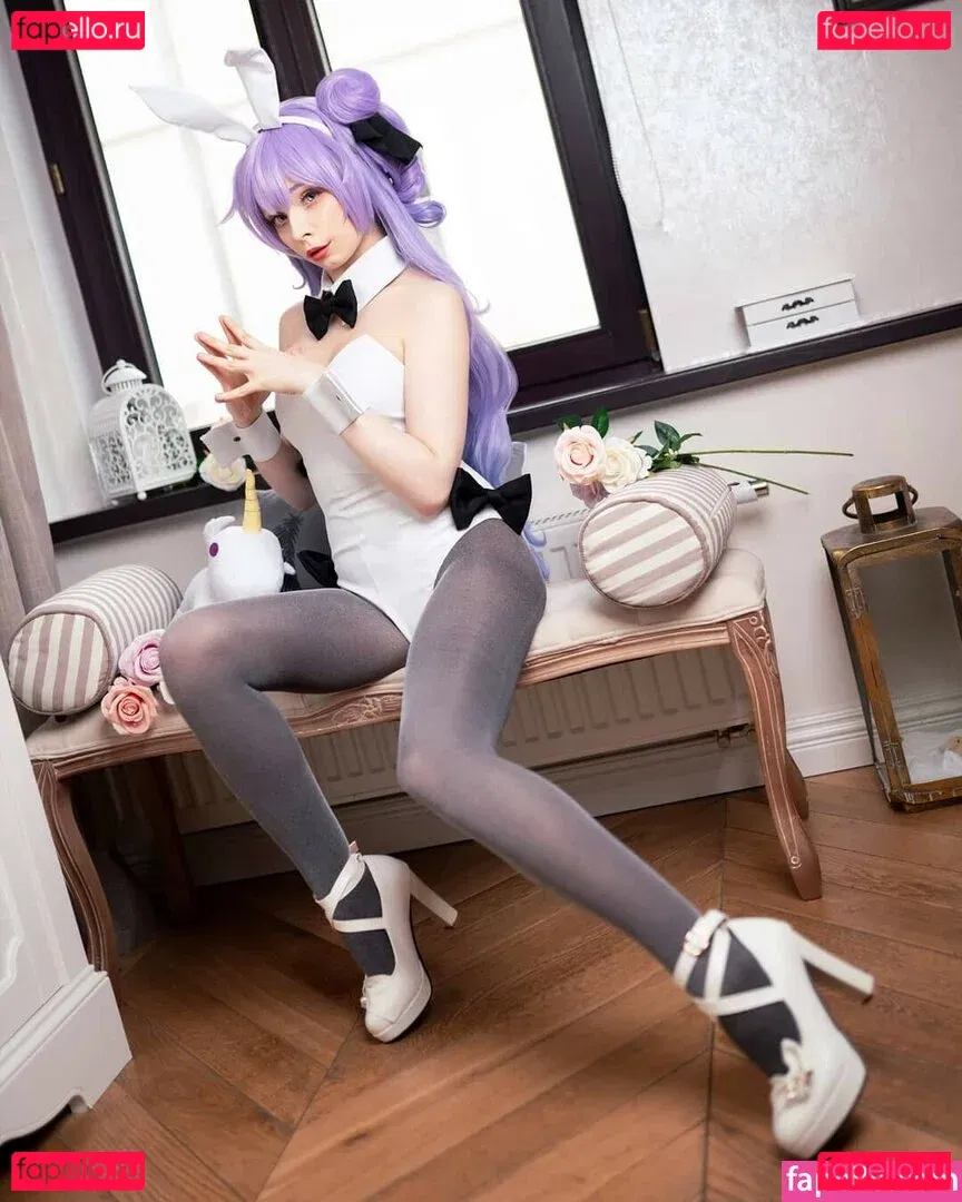 Akariia Cosplay Onlyfans Photo Gallery 