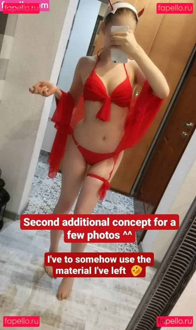 Akariia Cosplay Onlyfans Photo Gallery 