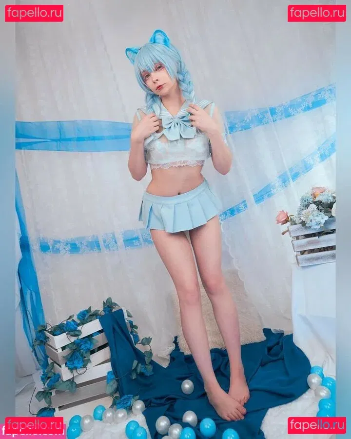 Akariia Cosplay Onlyfans Photo Gallery 