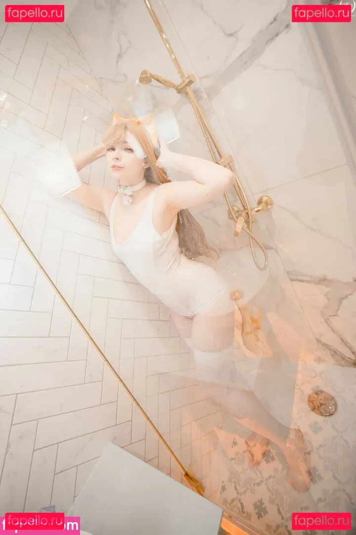 Akariia Cosplay Onlyfans Photo Gallery 