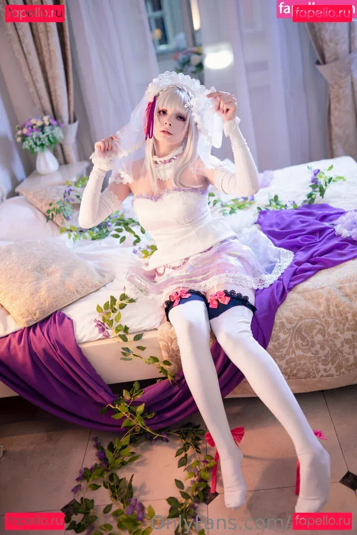 Akariia Cosplay Onlyfans Photo Gallery 