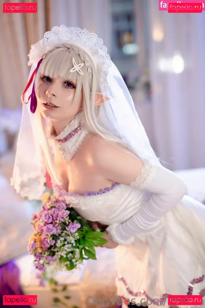 Akariia Cosplay Onlyfans Photo Gallery 