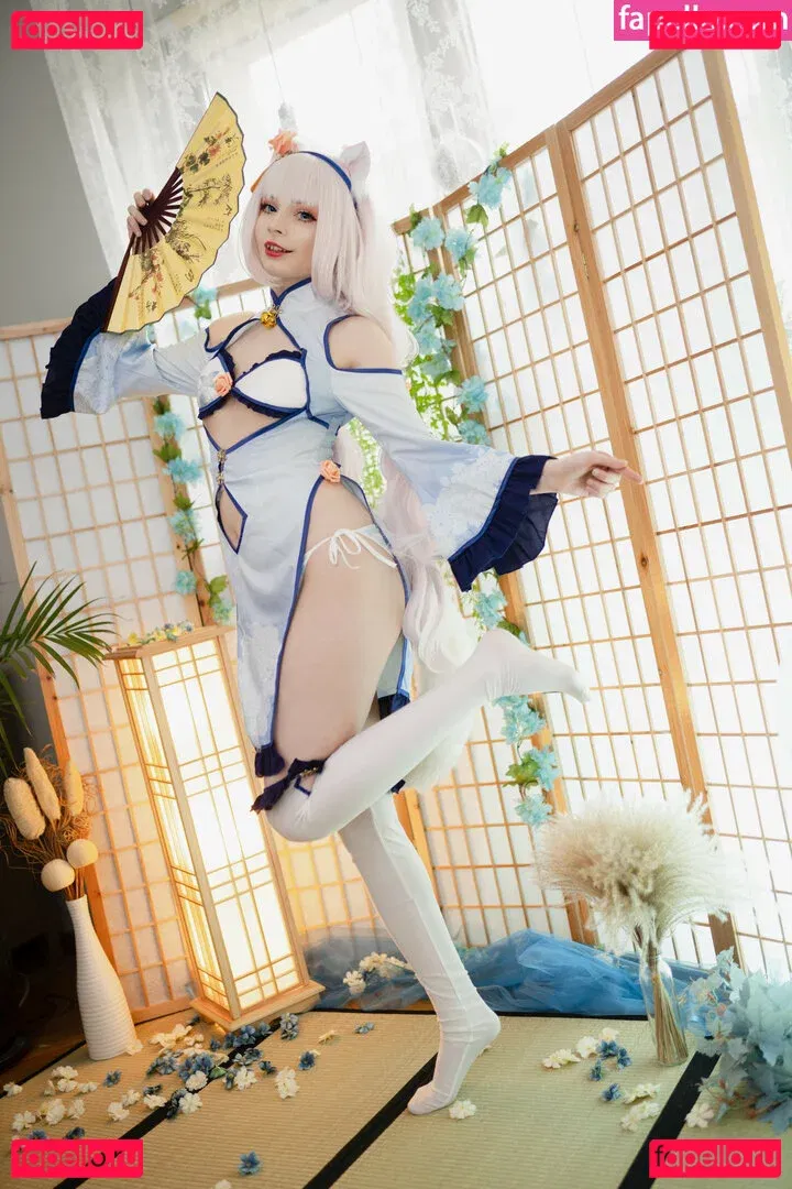 Akariia Cosplay Onlyfans Photo Gallery 