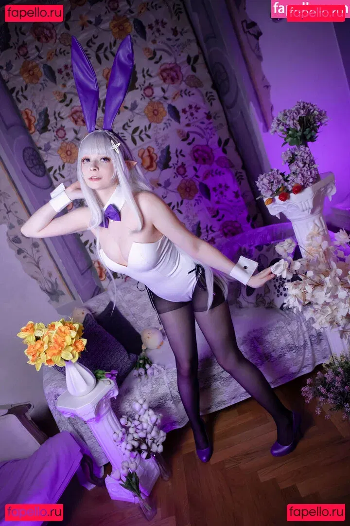 Akariia Cosplay Onlyfans Photo Gallery 