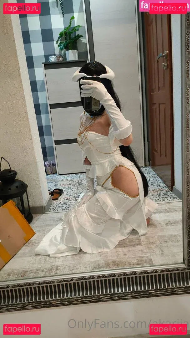 Akariia Cosplay Onlyfans Photo Gallery 