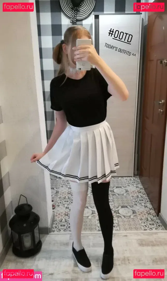 Akariia Cosplay Onlyfans Photo Gallery 