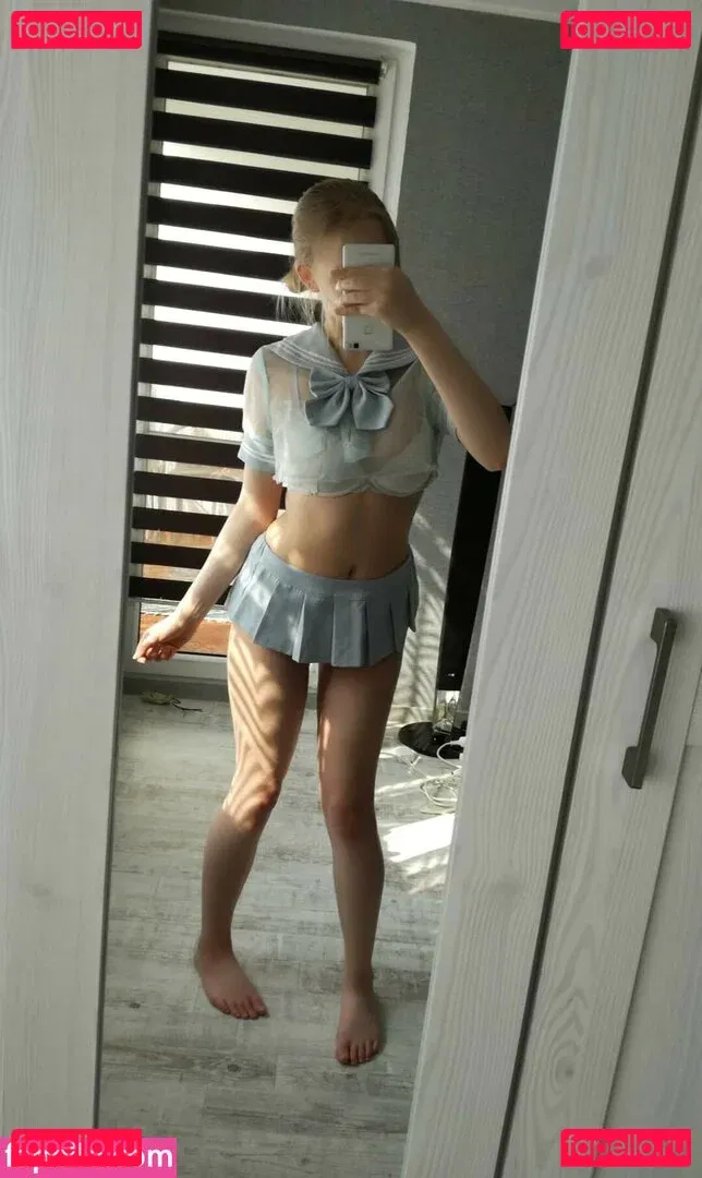 Akariia Cosplay Onlyfans Photo Gallery 