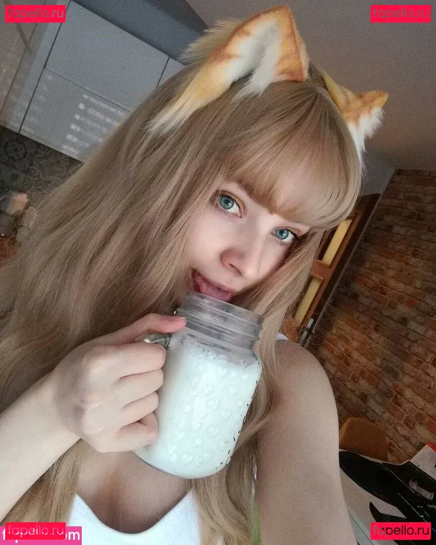 Akariia Cosplay Onlyfans Photo Gallery 