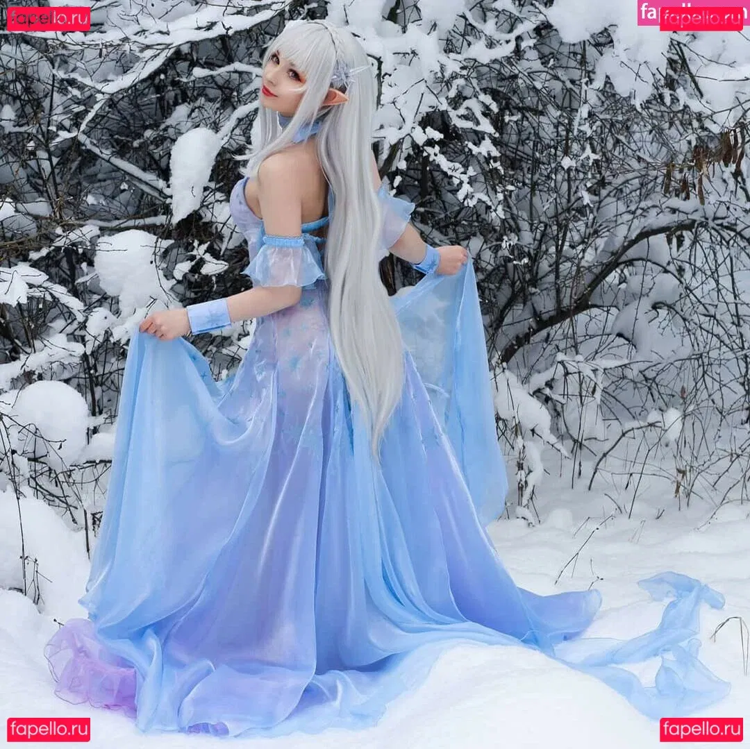 Akariia Cosplay Onlyfans Photo Gallery 