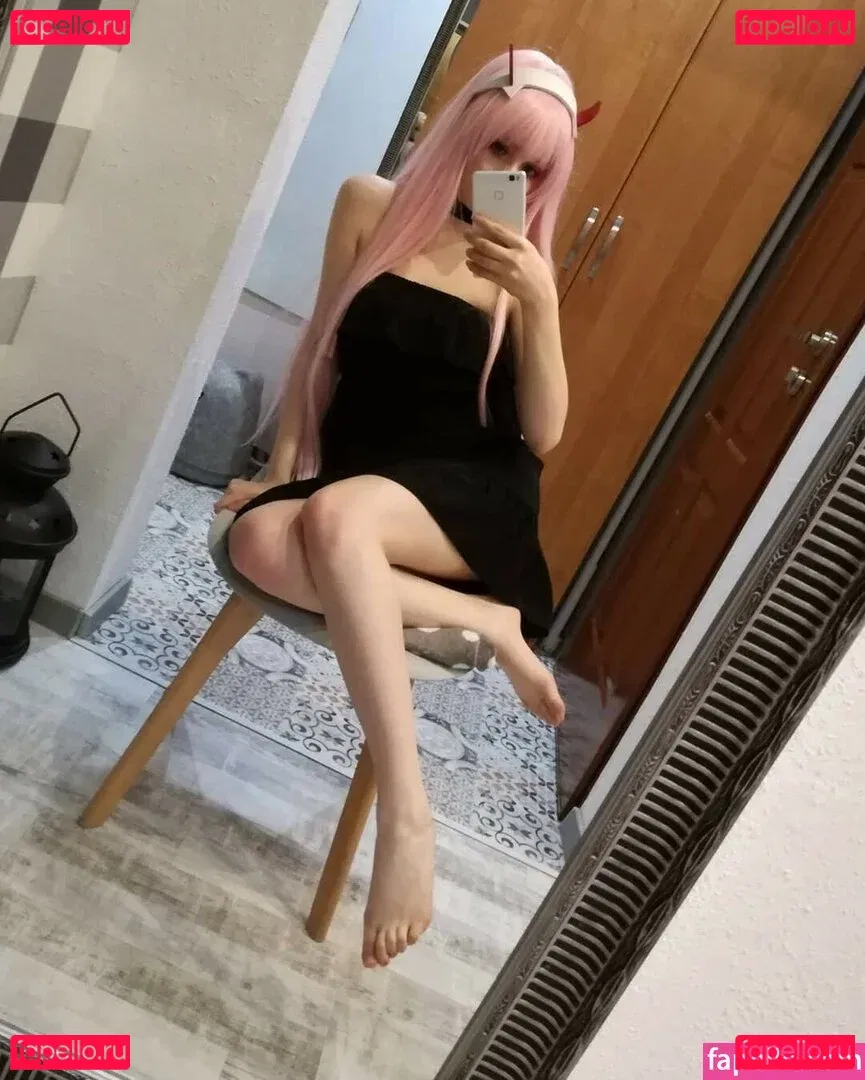 Akariia Cosplay Onlyfans Photo Gallery 