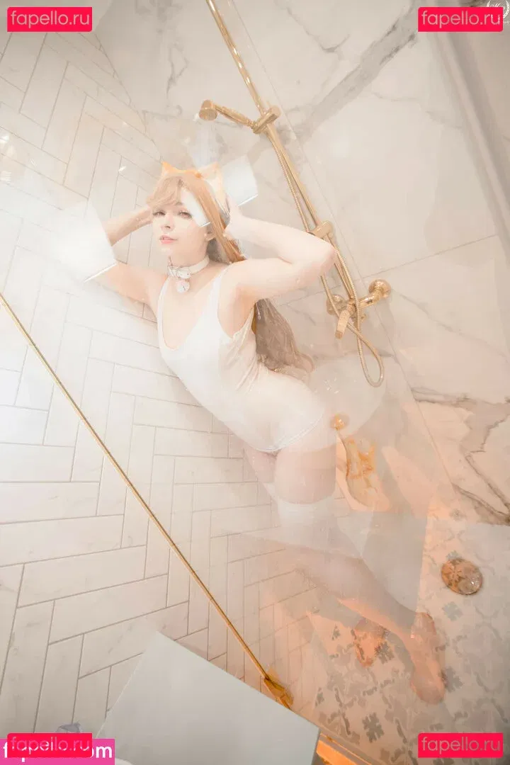 Akariia Cosplay Onlyfans Photo Gallery 