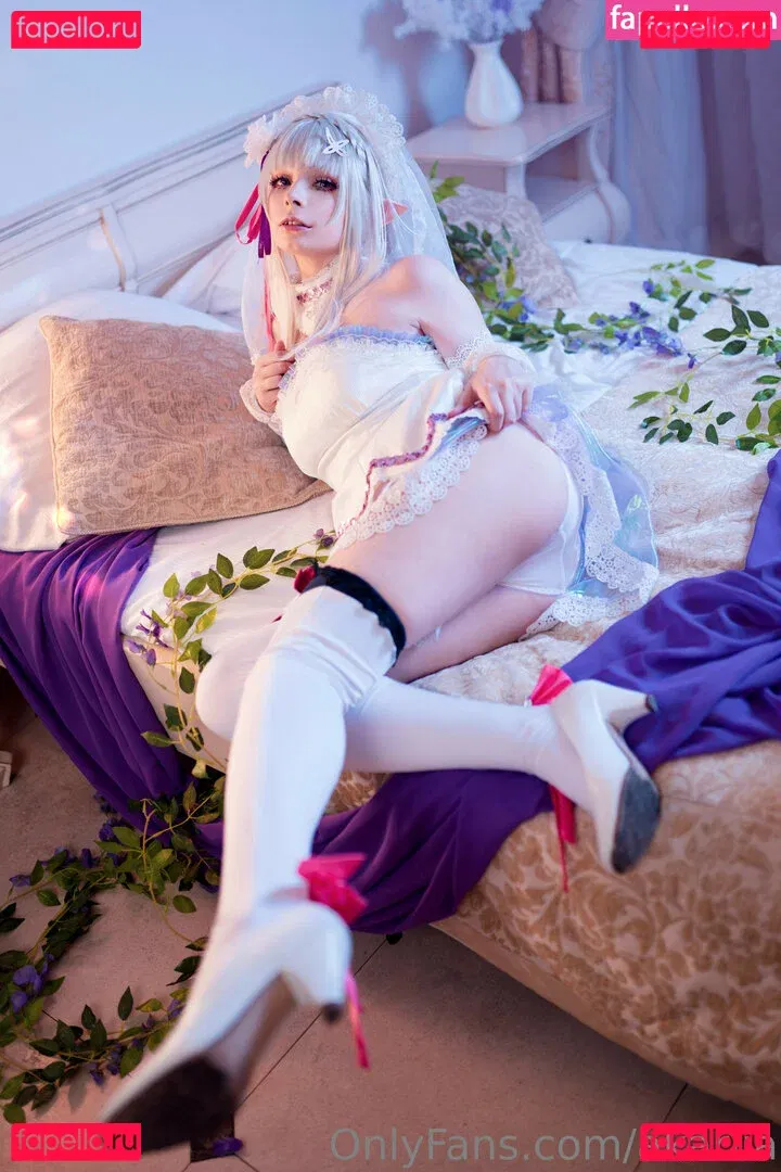 Akariia Cosplay Onlyfans Photo Gallery 