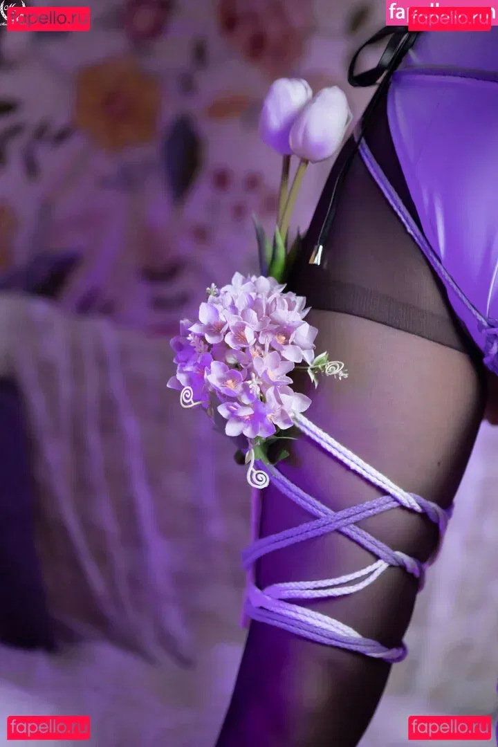 Akariia Cosplay Onlyfans Photo Gallery 