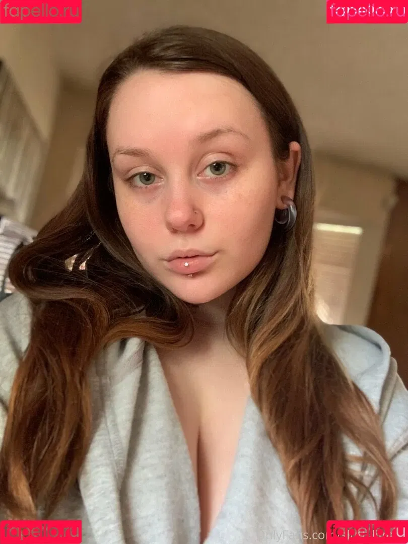 sluttylilrose Onlyfans Photo Gallery 