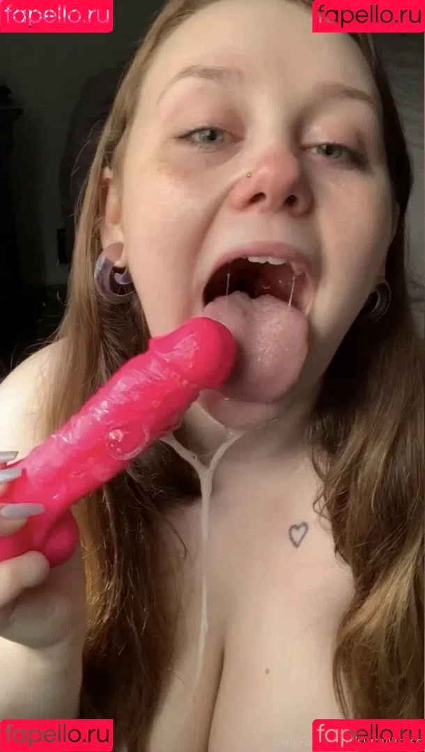 sluttylilrose Onlyfans Photo Gallery 