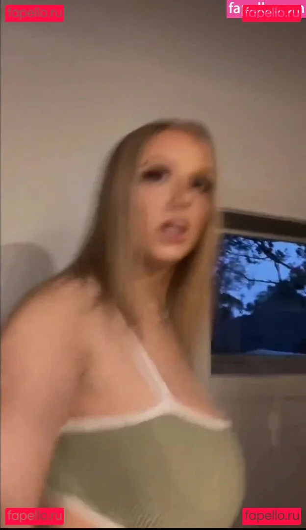 Charlotte Page Onlyfans Photo Gallery 