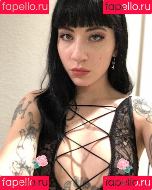 Charlotte Page Onlyfans Photo Gallery 