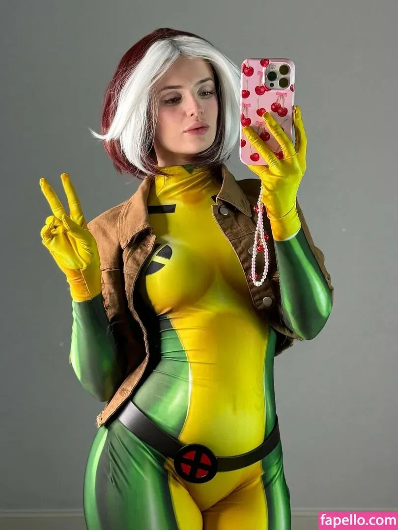 KhaleesiBB Onlyfans Photo Gallery 