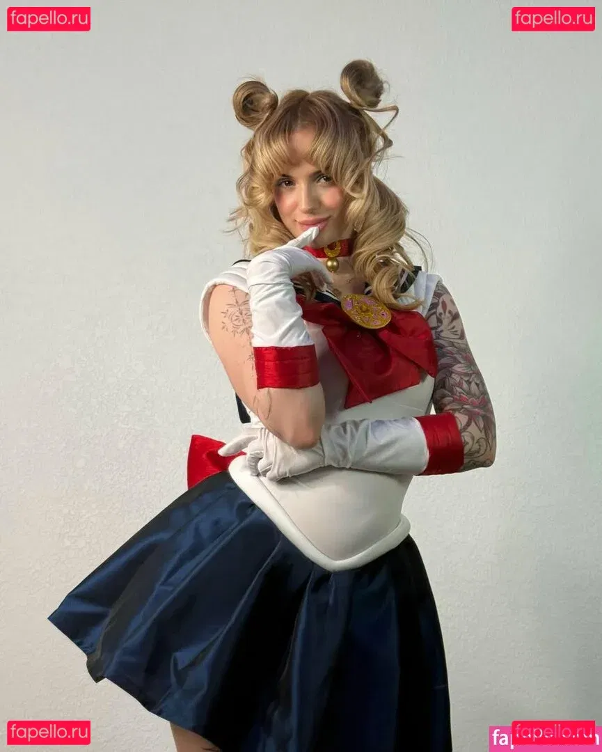 KhaleesiBB Onlyfans Photo Gallery 