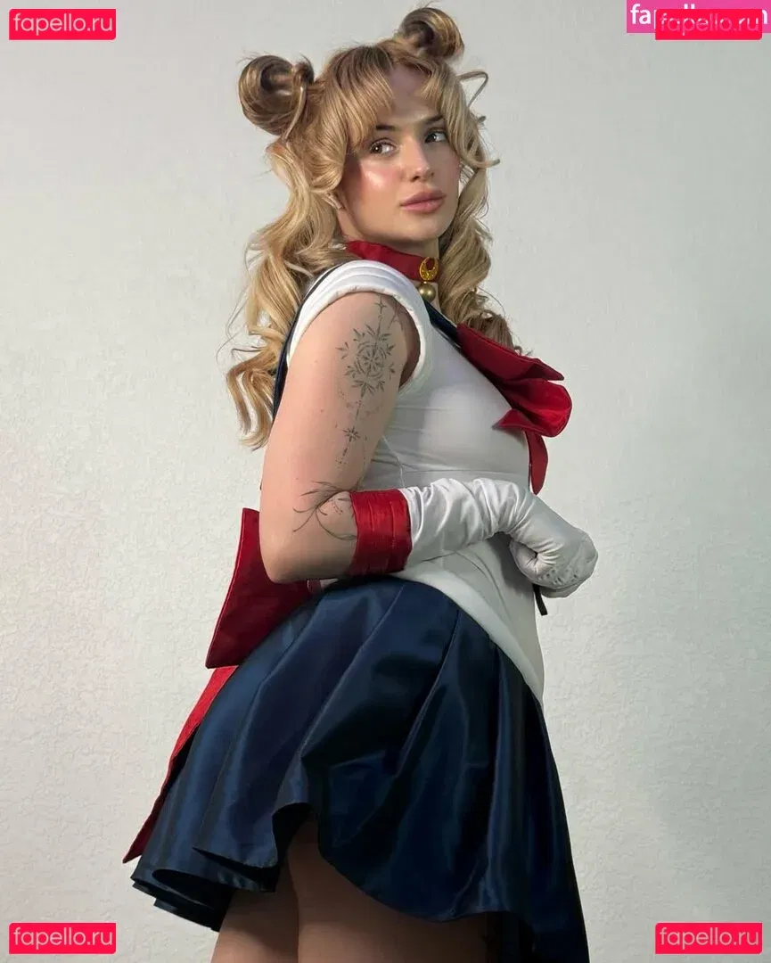 KhaleesiBB Onlyfans Photo Gallery 