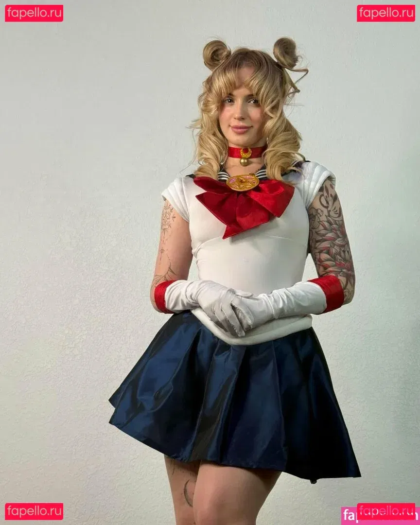 KhaleesiBB Onlyfans Photo Gallery 