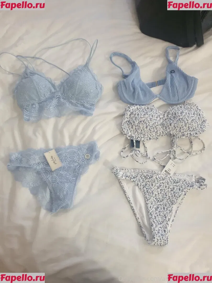 Ashley Ashton Onlyfans Photo Gallery 