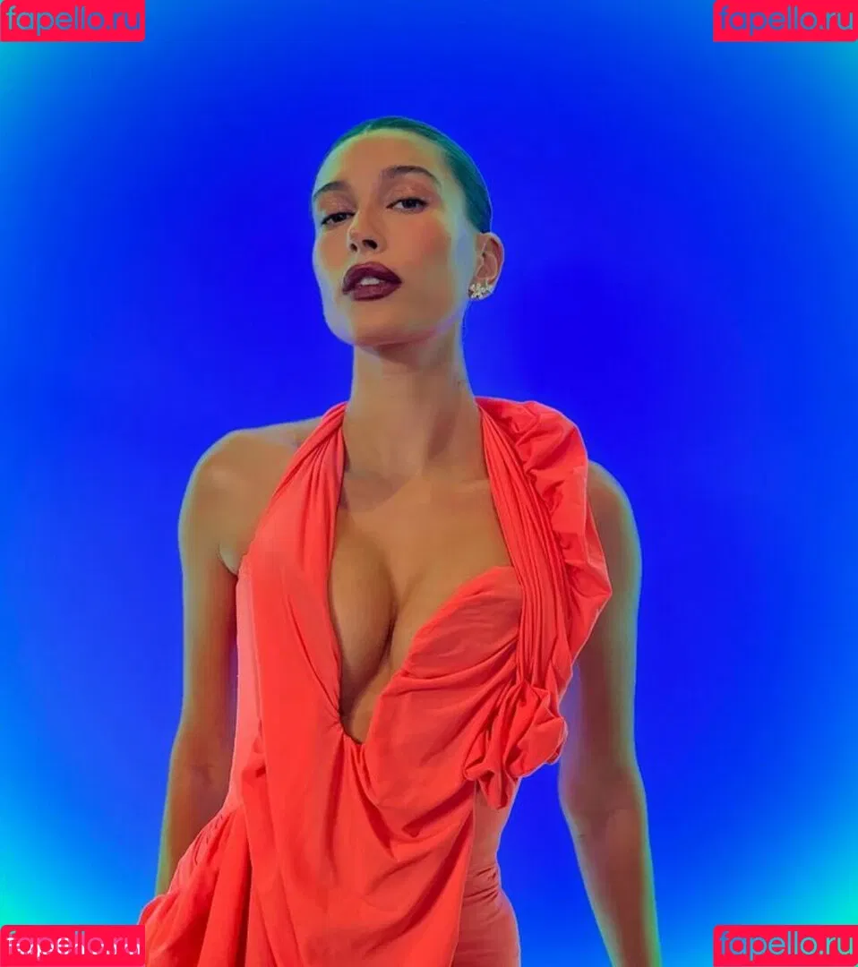 Hailey Baldwin Bieber Onlyfans Photo Gallery 