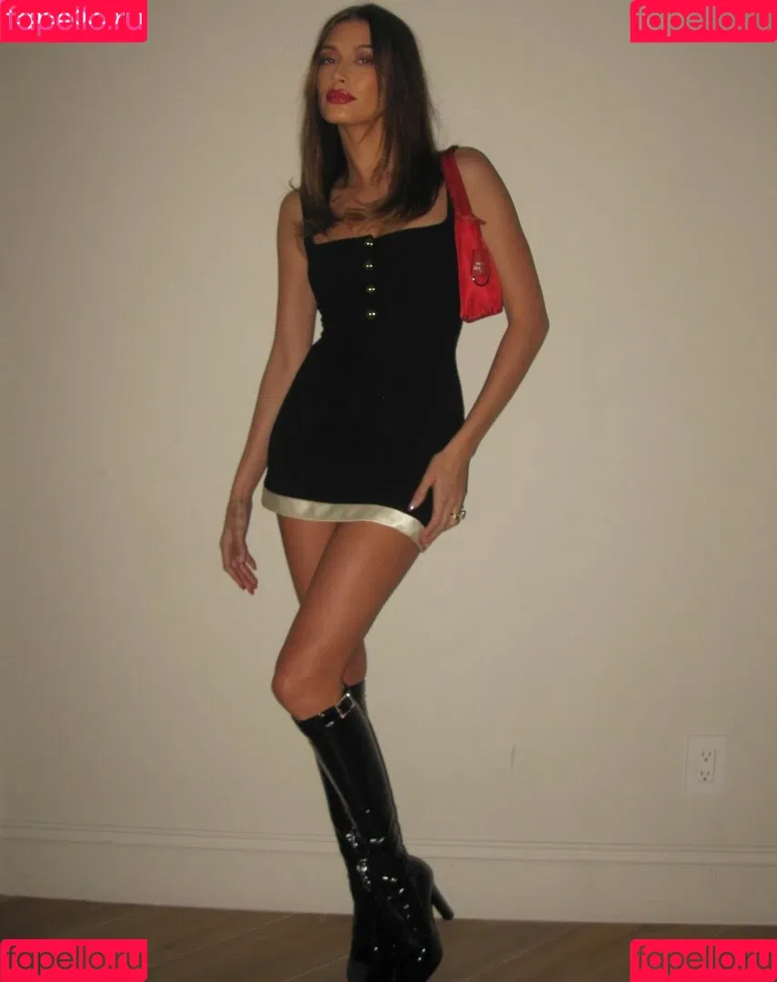Hailey Baldwin Bieber Onlyfans Photo Gallery 