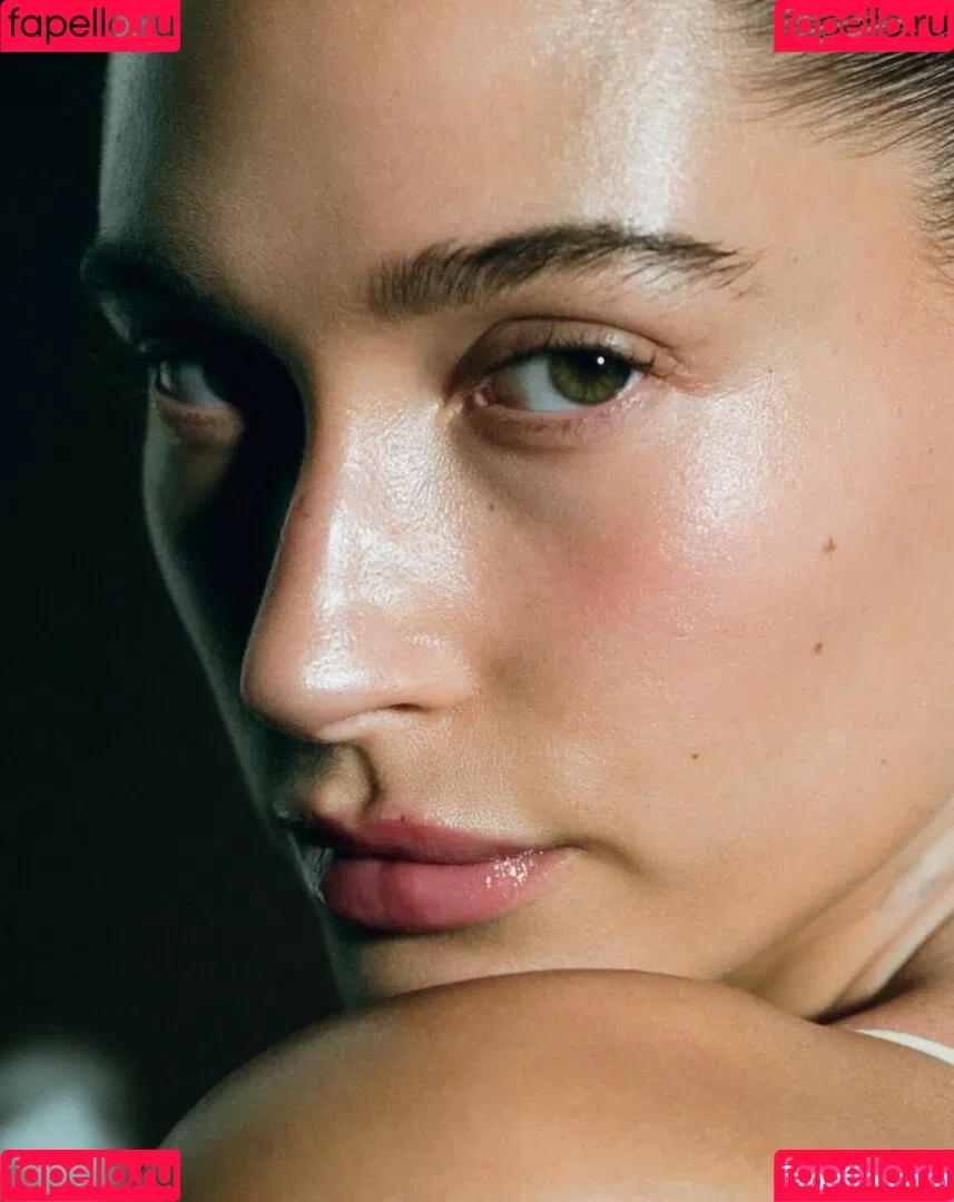 Hailey Baldwin Bieber Onlyfans Photo Gallery 
