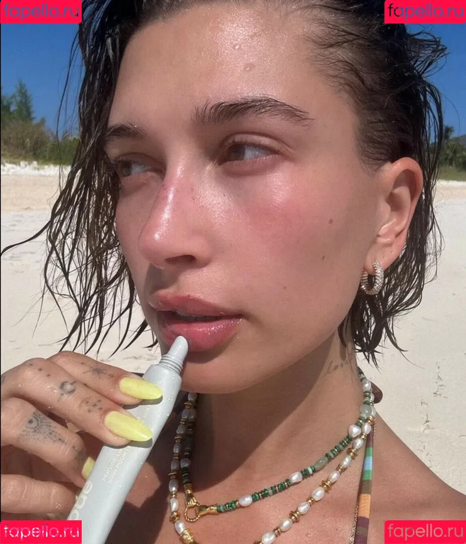 Hailey Baldwin Bieber Onlyfans Photo Gallery 