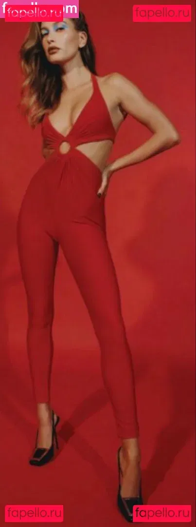 Hailey Baldwin Bieber Onlyfans Photo Gallery 