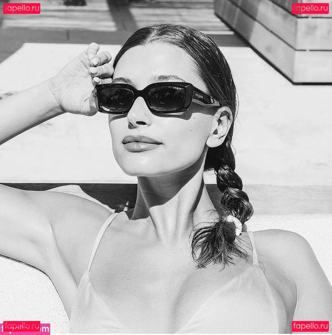 Hailey Baldwin Bieber Onlyfans Photo Gallery 