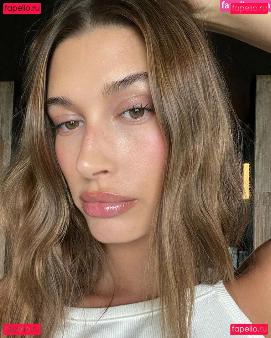 Hailey Baldwin Bieber Onlyfans Photo Gallery 