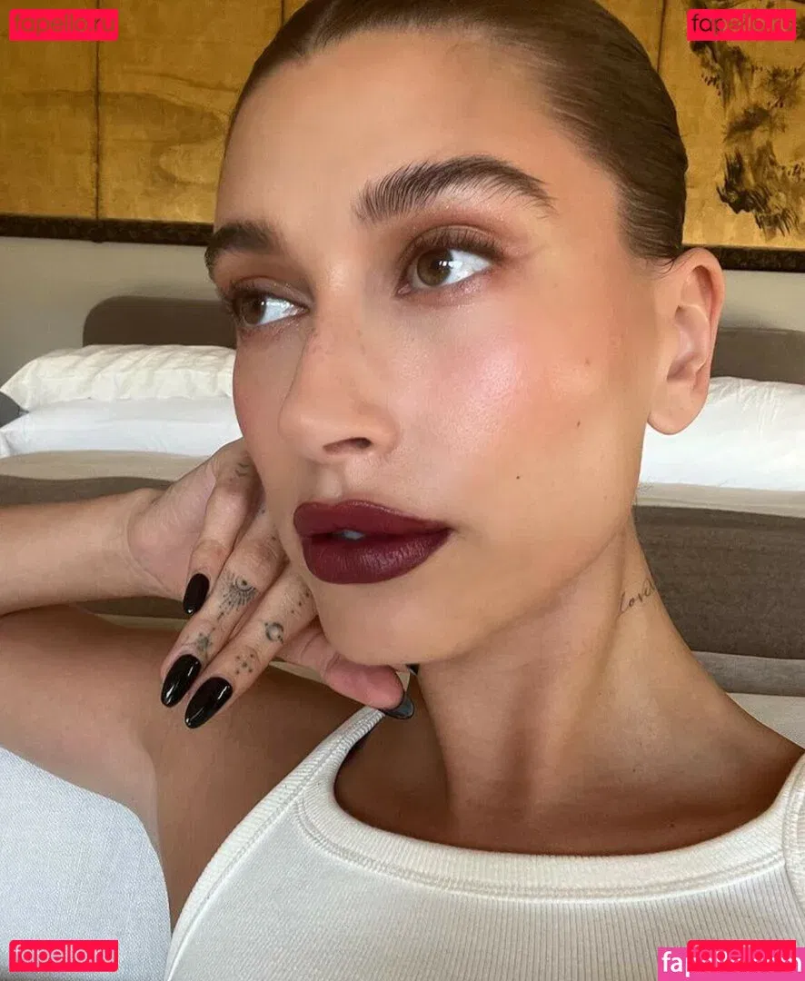 Hailey Baldwin Bieber Onlyfans Photo Gallery 