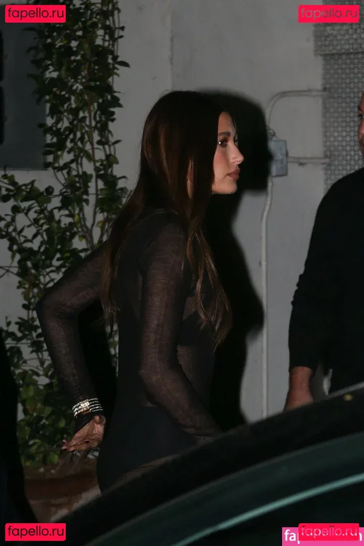 Hailey Baldwin Bieber Onlyfans Photo Gallery 