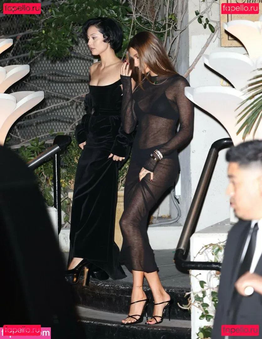 Hailey Baldwin Bieber Onlyfans Photo Gallery 