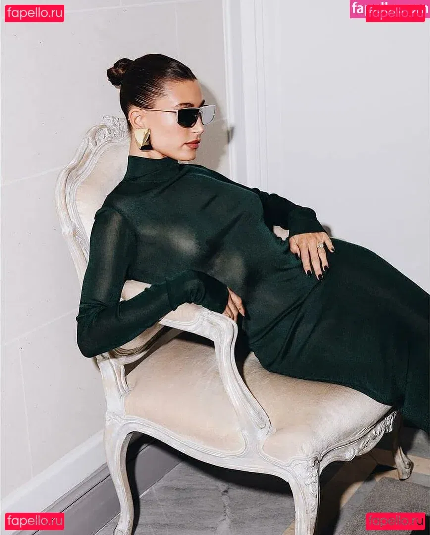 Hailey Baldwin Bieber Onlyfans Photo Gallery 