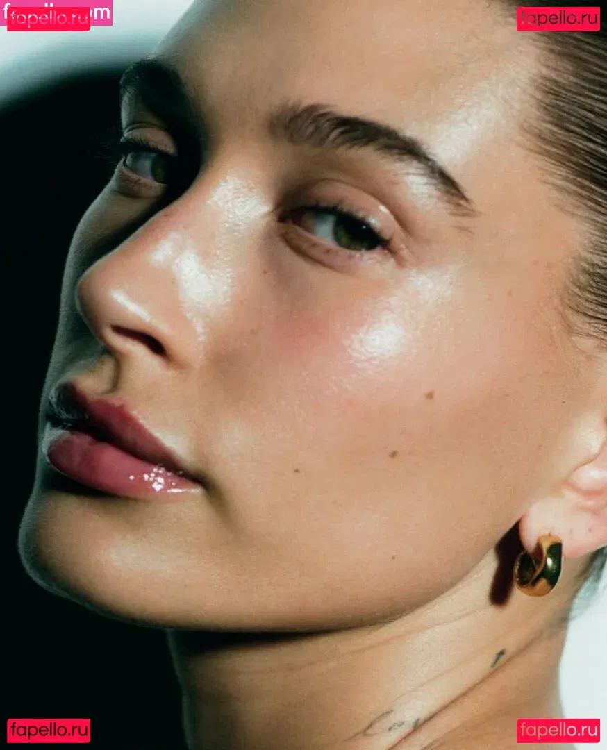Hailey Baldwin Bieber Onlyfans Photo Gallery 