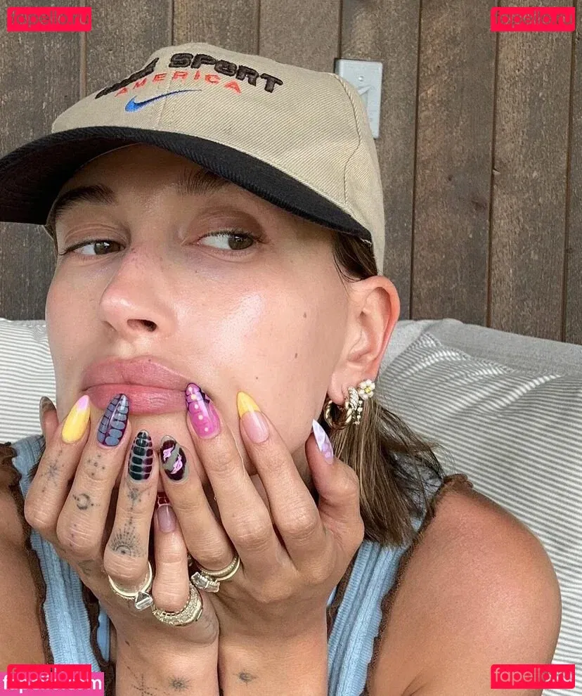 Hailey Baldwin Bieber Onlyfans Photo Gallery 