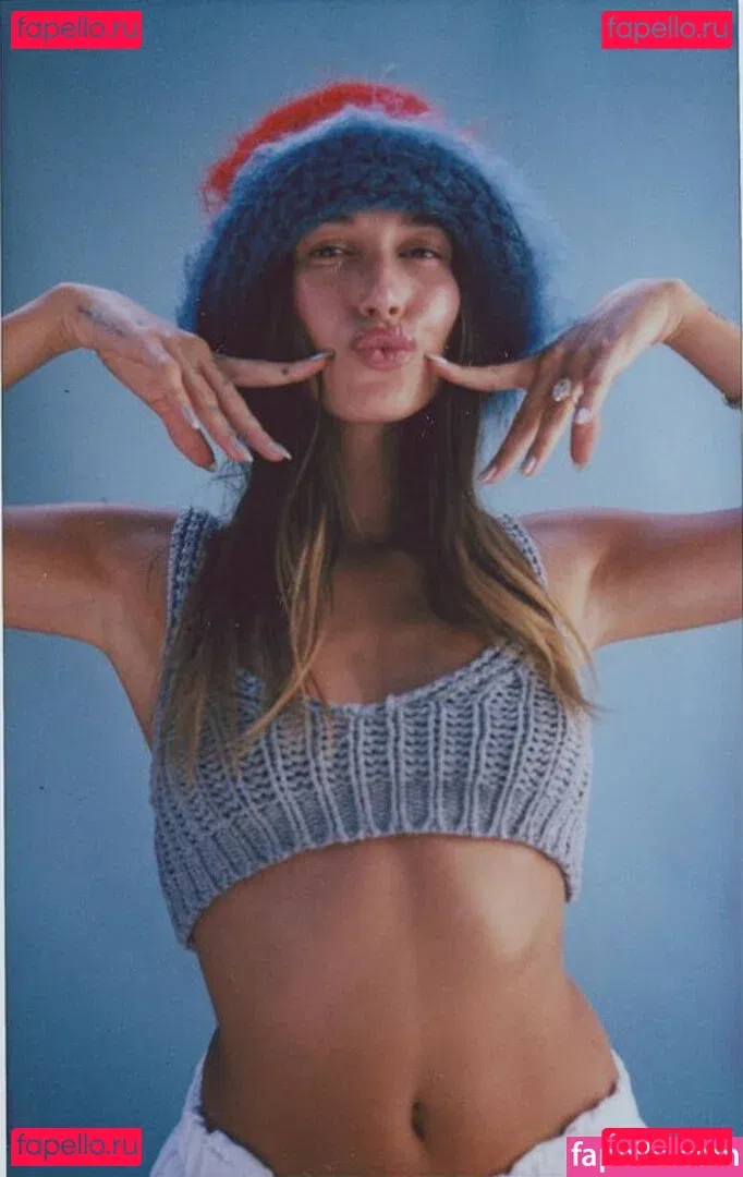 Hailey Baldwin Bieber Onlyfans Photo Gallery 