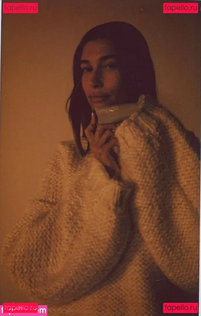 Hailey Baldwin Bieber Onlyfans Photo Gallery 