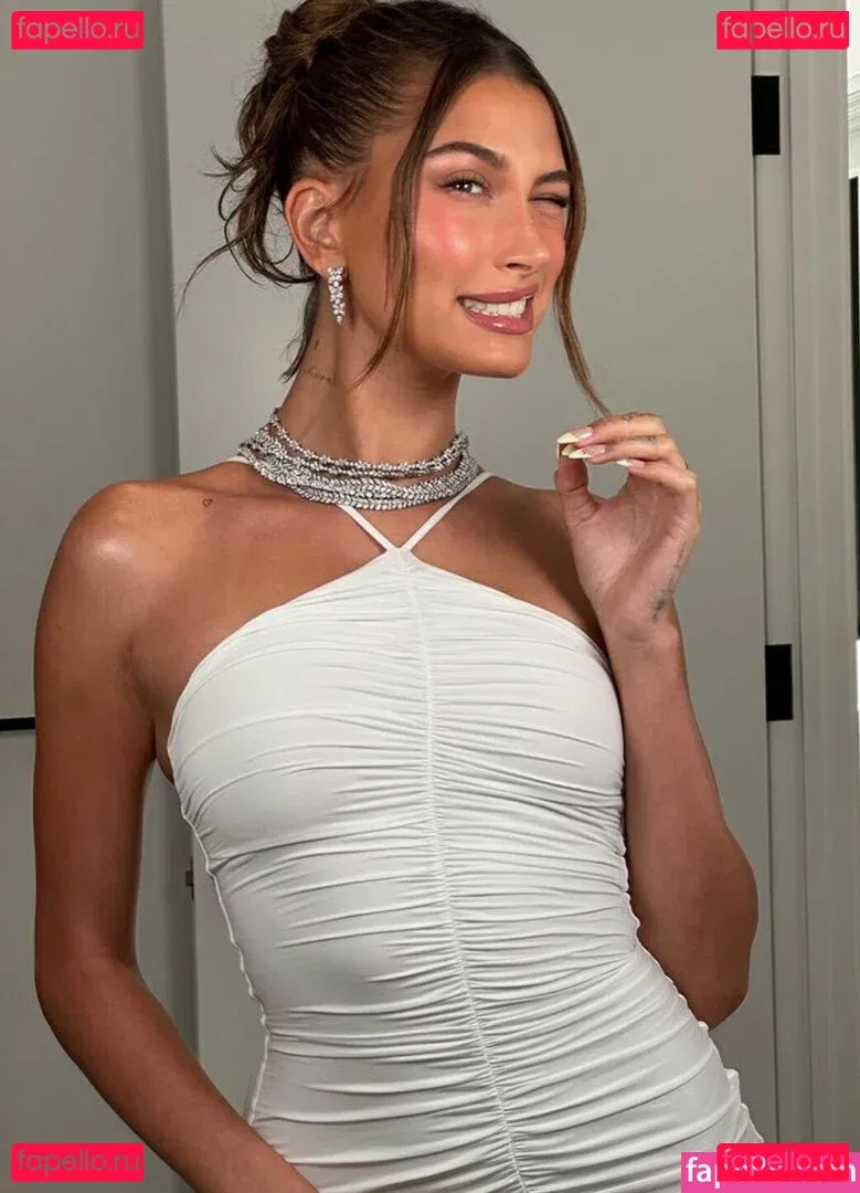 Hailey Baldwin Bieber Onlyfans Photo Gallery 