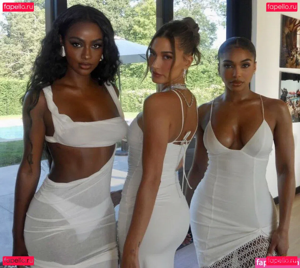 Hailey Baldwin Bieber Onlyfans Photo Gallery 