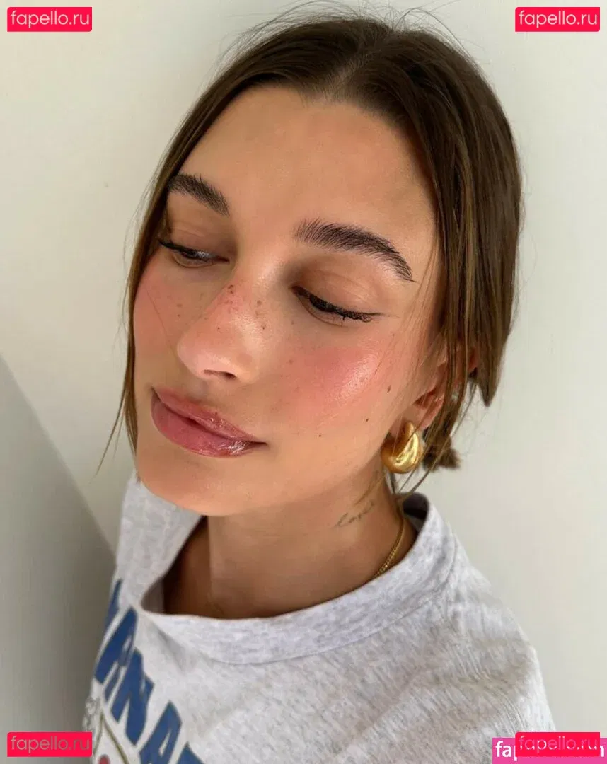 Hailey Baldwin Bieber Onlyfans Photo Gallery 