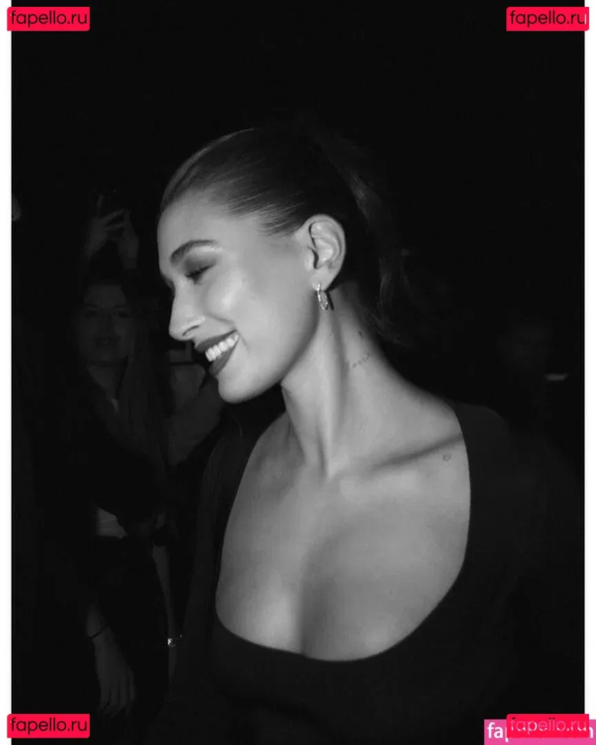 Hailey Baldwin Bieber Onlyfans Photo Gallery 